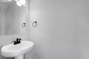 13945 SE Piper Cub Wy, Milwaukie, OR 97267 - Photo 4