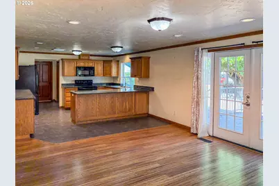 1065 Harlan St, Roseburg, OR 97471 - Photo 10