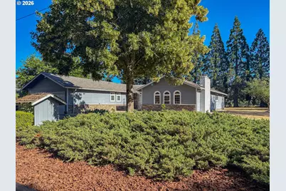 1065 Harlan St, Roseburg, OR 97471 - Photo 4