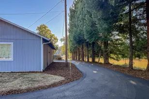 1065 Harlan St, Roseburg, OR 97471 - Photo 38