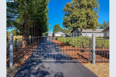 1065 Harlan St, Roseburg, OR 97471 - Photo 46