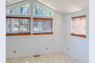1065 Harlan St, Roseburg, OR 97471 - Photo 18