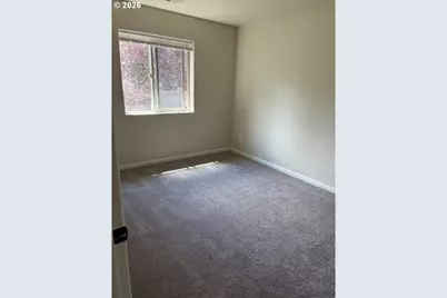 15650 SE Stark St, Portland, OR 97233 - Photo 14