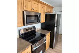 15650 SE Stark St, Portland, OR 97233 - Photo 8