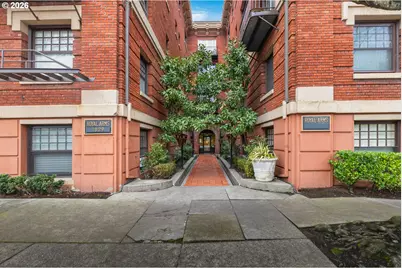 1829 NW Lovejoy St #304, Portland, OR 97209 - Photo 2