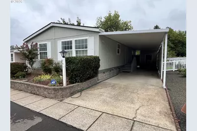 141 River Ridge Ave, Roseburg, OR 97471 - Photo 2