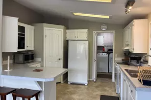 141 River Ridge Ave, Roseburg, OR 97471 - Photo 8