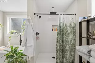 2059 SE 176th Ave, Portland, OR 97233 - Photo 18