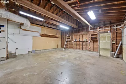 2710 Crocker Rd, Eugene, OR 97404 - Photo 32