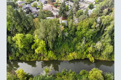 913 SE Angella Ct, McMinnville, OR 97128 - Photo 28