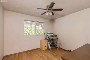 913 SE Angella Ct, McMinnville, OR 97128 - Photo 18