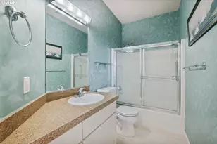 245 W St James Pl, Longview, WA 98632 - Photo 18