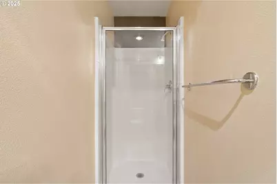 400 W 8th St #236, Vancouver, WA 98660 - Photo 14