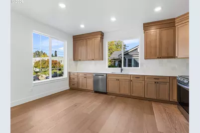 2090 N Watts St #1, Portland, OR 97217 - Photo 4