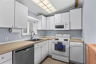 90245 Sheffler Rd, Elmira, OR 97437 - Photo 10
