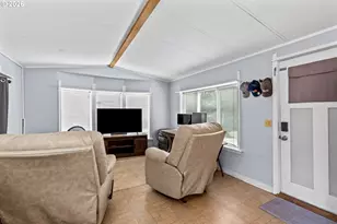 90245 Sheffler Rd, Elmira, OR 97437 - Photo 4