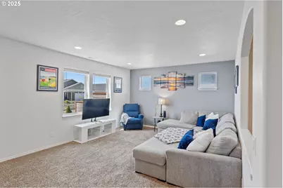 764 Seacrest Dr, Bandon, OR 97411 - Photo 4