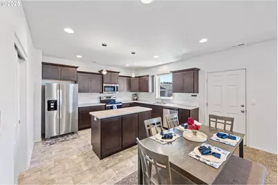 764 Seacrest Dr, Bandon, OR 97411 - Photo 8