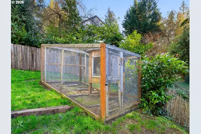 9208 SW 44th Ave, Portland, OR 97219 - Photo 22