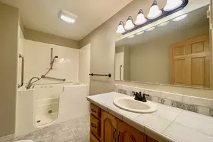 2180 Hayes St, North Bend, OR 97459 - Photo 34