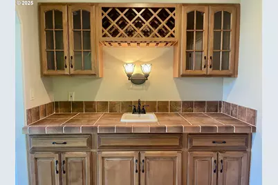 2180 Hayes St, North Bend, OR 97459 - Photo 18