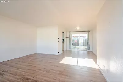 728 Shores St, Salem, OR 97301 - Photo 6
