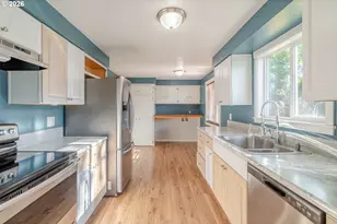 728 Shores St, Salem, OR 97301 - Photo 10
