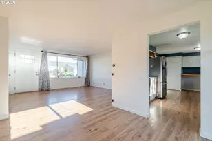 728 Shores St, Salem, OR 97301 - Photo 8