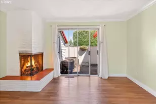 14996 SE Caruthers Ct, Portland, OR 97233 - Photo 8