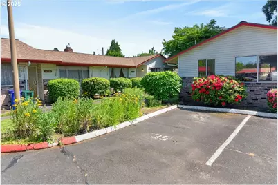 14996 SE Caruthers Ct, Portland, OR 97233 - Photo 30