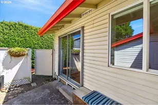 14996 SE Caruthers Ct, Portland, OR 97233 - Photo 28