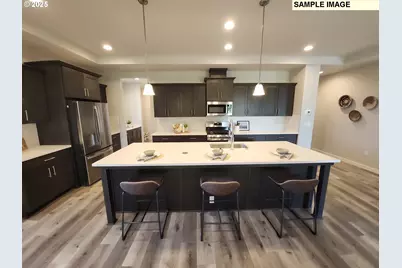 717 Magnolia Ave, Woodburn, OR 97071 - Photo 4