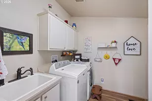 4055 Royal Ave, Eugene, OR 97402 - Photo 18