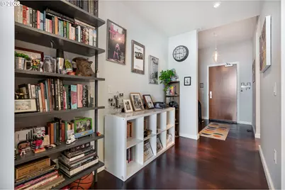1025 NW Couch St #1217, Portland, OR 97209 - Photo 8