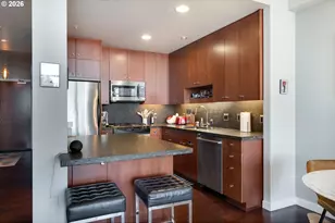 1025 NW Couch St, Portland, OR 97209 - Photo 14