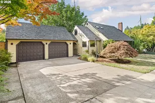 201 SE 50th Ave, Portland, OR 97215 - Photo 2