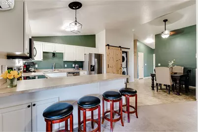 549 Gilfry Ave, Creswell, OR 97426 - Photo 16