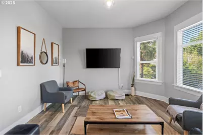 3618 N Albina Ave, Portland, OR 97227 - Photo 8