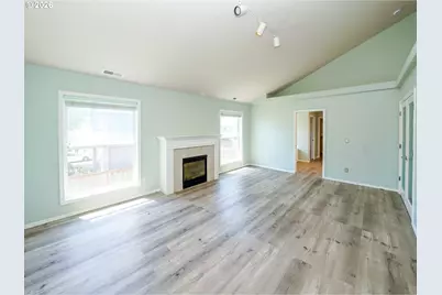 692 Burgundy Ave NE, Keizer, OR 97303 - Photo 24