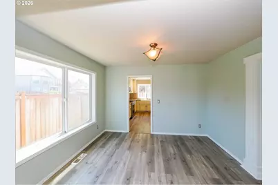 692 Burgundy Ave NE, Keizer, OR 97303 - Photo 6