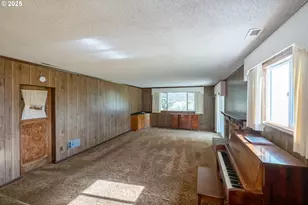 9885 Buena Vista Rd, Independence, OR 97351 - Photo 14