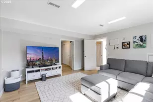 18741 Allegheny Dr, Oregon City, OR 97045 - Photo 8