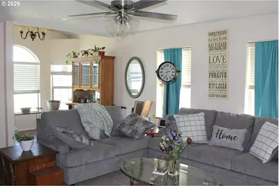 3225 College St, Baker City, OR 97814 - Photo 4