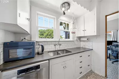 422 NE 57th Ave, Portland, OR 97213 - Photo 10