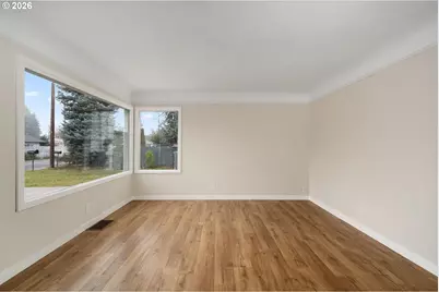 16428 SE Woodward St, Portland, OR 97236 - Photo 8