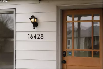 16428 SE Woodward St, Portland, OR 97236 - Photo 2