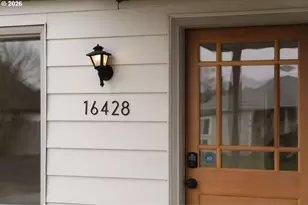16428 SE Woodward St, Portland, OR 97236 - Photo 2