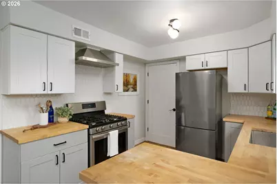 16428 SE Woodward St, Portland, OR 97236 - Photo 14