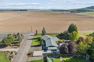 35560 SW Forest Hills St, Cornelius, OR 97113 - Photo 48