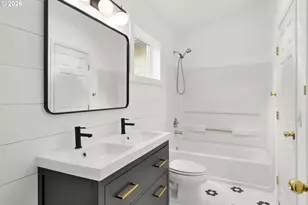 8165 NE Wilkins St, Hillsboro, OR 97006 - Photo 18